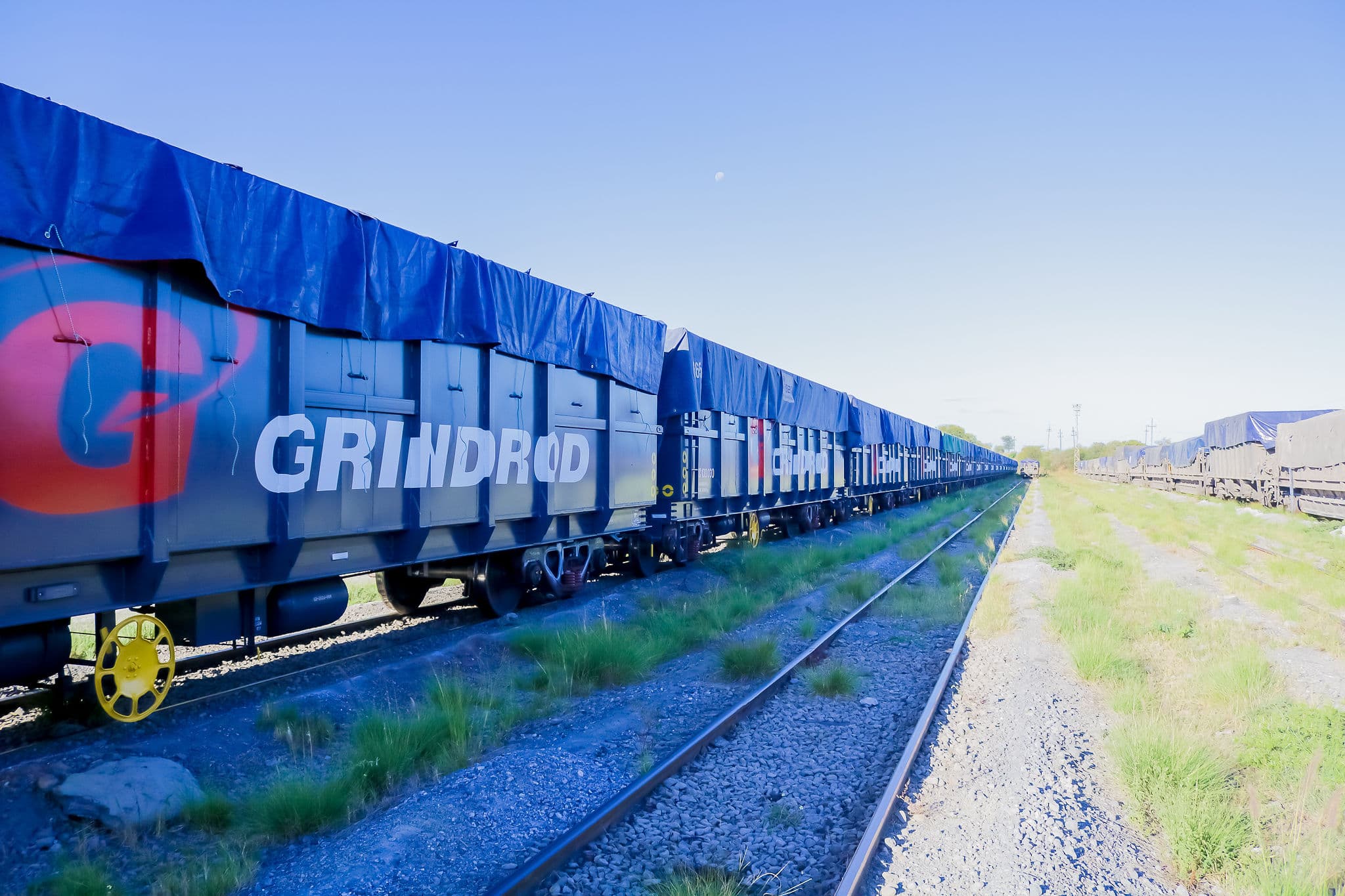 Dry cargo storage