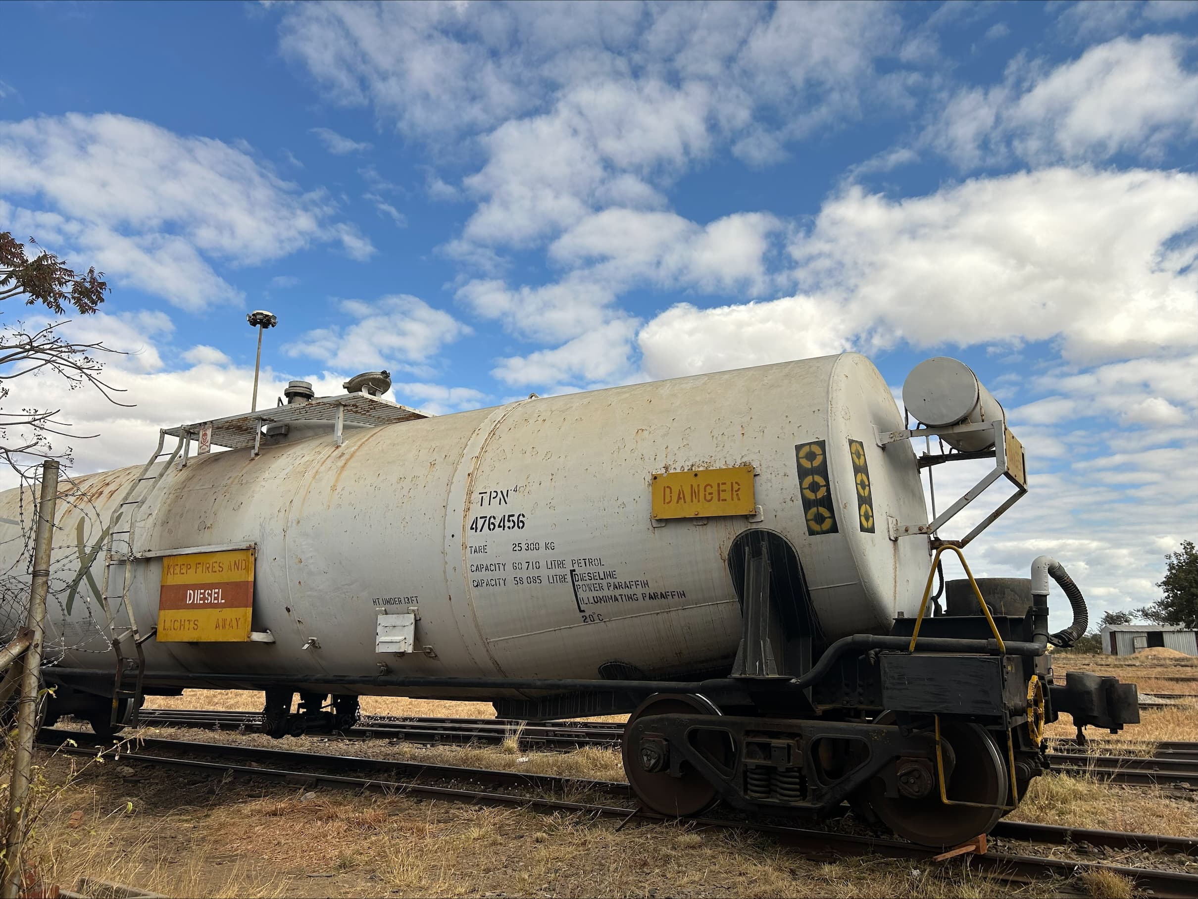 Liquid bulk pumping system